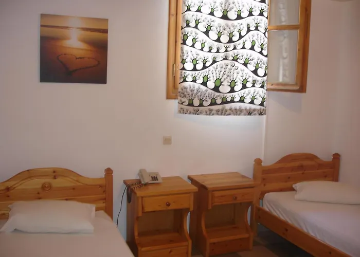 Siroco\'S Rooms And Studios