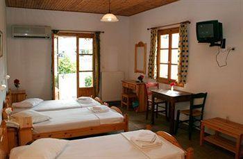 Apartahotel Siroco's And 3*