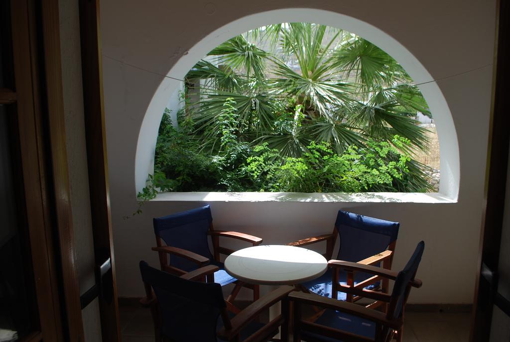 Apartahotel Siroco's And Páros